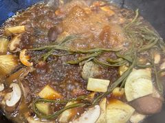 -铁锅炖灶台鱼老三炖鱼馆