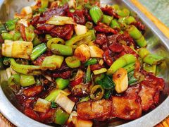 辣椒炒肉-辣椒炒肉家常菜馆(寒亭店)