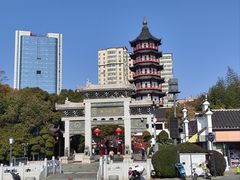 -绳金塔