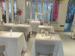 -春树下·树屋花房西餐厅(罍街AS1980店)