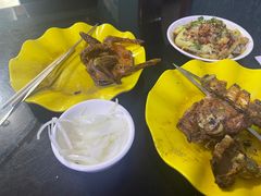 -烤肉小伙烤肉店