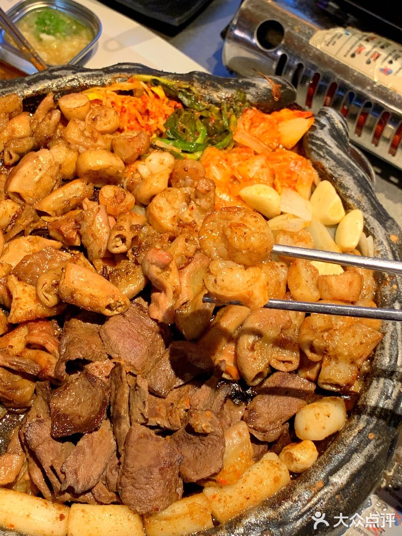 几乎是每桌必点菜 ️牛肠、牛心、大小肠、年糕等等