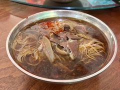 -胡记牛杂粉