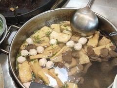 -松树干拌面店