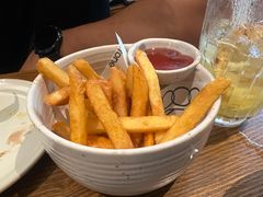-Two Birds One Stone·一石二鸟(诚品生活店)