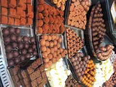 -Laderach 莱德拉(上海环贸iapm店)