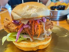 经典炸鸡三明治-魏斯理汉堡(西安沣东吾悦店)