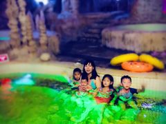 -泉城欧乐堡戏水湾艺术养生温泉