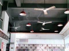 大堂-黄师奶甜品店