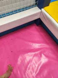 -孩子王童乐园(西安盛龙店)