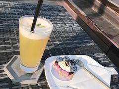 -UNI UNI(环亚凯瑟琳店)