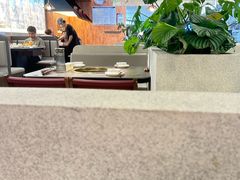 -锅飘飘·东北铁锅炖(雨花客厅店)