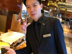 -大中华希尔顿酒店-念自助餐·嗨啤·小龙虾