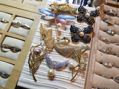 -十八字金·银饰·拼豆·开蚌DIY(魏公芳华里店)