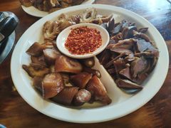 -老鼎万春卤菜(五代传承创始老店)