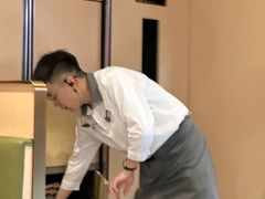 -海底捞火锅(新松江路生日主题店)