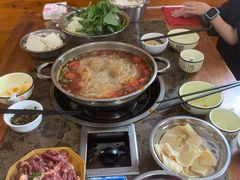 -黄利砖万峰林布依特色酸笋牛肉馆