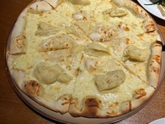 -JINNS锦时 steak&pizza(浸信会礼拜堂旧址店)