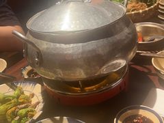 -Cuc Gach Quan Restaurant