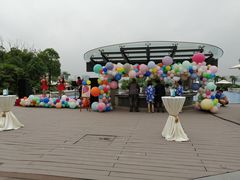 -上海滴水湖皇冠假日酒店