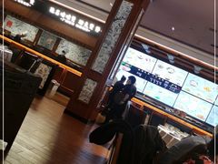 -八府香鸭·啫啫煲(华山路店)