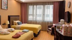 -卓玥国际月子会所(罗山路店)