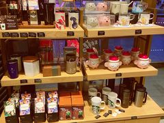 零售区-星巴克臻选(北京世贸天阶店)