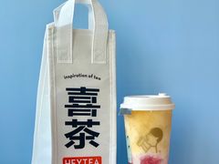 芒芒莓莓甘露-喜茶(青岛金狮广场店)