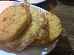 鸡蛋炸馒头-炙热童年·老北京炙子烤肉(南锣鼓巷店)