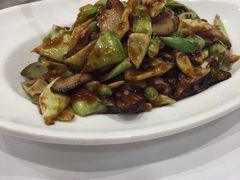 虾子春笋烧香菇-万荣烤鸭店·北京菜(天坛店)