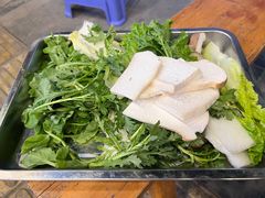 -金鼎雪山牦牛杂火锅(理县总店)