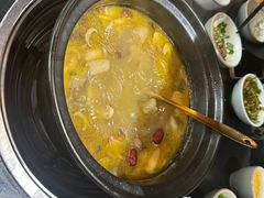 -野菌皇海景野生菌火锅(滨海大道店)