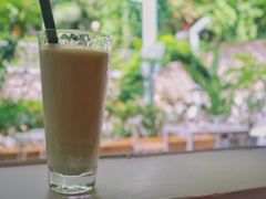 -彳亍咖啡·这里(水湾路店)
