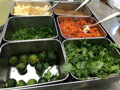 -四川小胡子海鲜(丁村万人海鲜广场店)