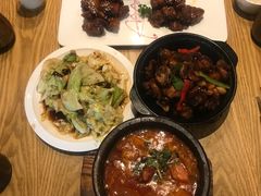 -峨嵋小镇·川菜(勒泰中心店)