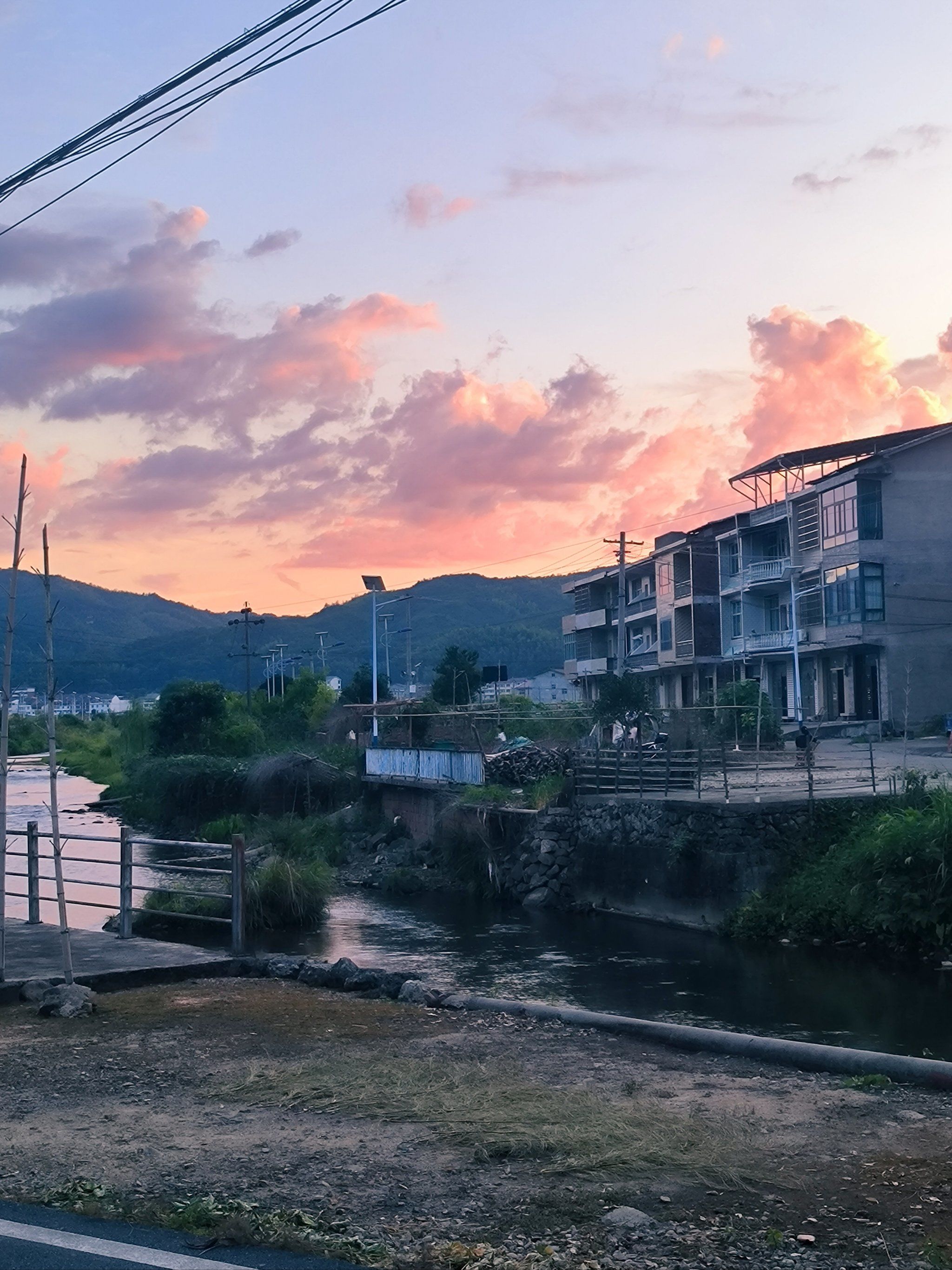 夏日的乡村美景