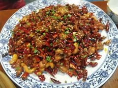 -黄桷树曹家私房菜(江与城店)