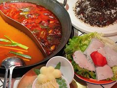 -热火朝天鲜切牛肉火锅(南强街巷店)