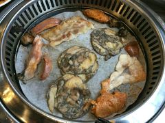 -海吃海喝海鲜烤肉餐厅