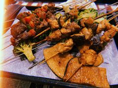 -蚝火爆·烧烤餐厅