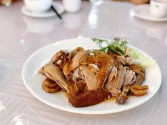 大鹏窑鸡-鹏城人家海鲜酒家·23年老字号(较场尾店)