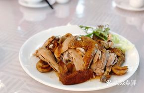 Dapeng Clay Pot Chicken