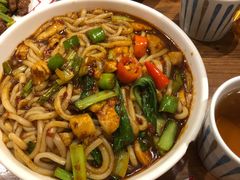 鸡肉炒米粉-疆里疆外·和田烤肉·清真