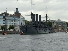 -阿芙乐尔号巡洋舰