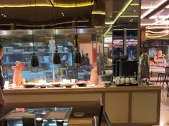 -大中华希尔顿酒店-念自助餐·嗨啤·小龙虾