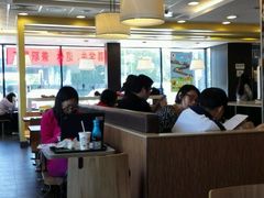 大堂-麦当劳(健德桥得来速店)