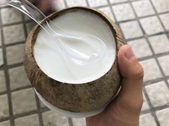 -椰爺爺·椰子冻砵仔糕