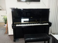 -梅纳·钢琴声乐架子鼓Mena Music(双井店)