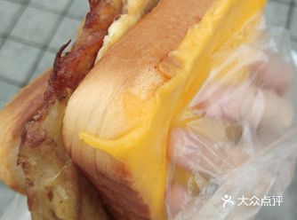 降温啦,这个天气热热的早饭抓在手上就是一种幸福