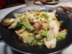 干锅手撕卷心菜-大城小院饭店(博隆广场虹桥店)